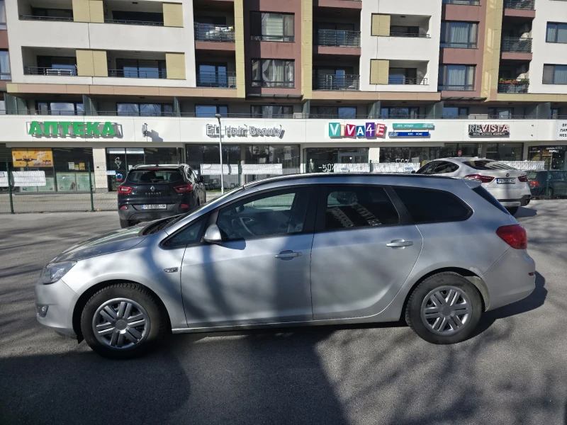 Opel Astra 1.7 CDTI, снимка 3 - Автомобили и джипове - 53076489