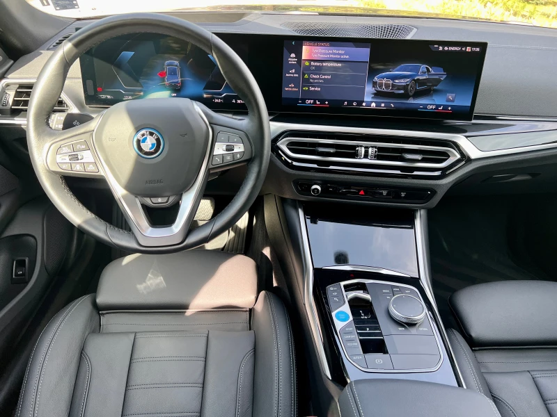 BMW i4, снимка 12 - Автомобили и джипове - 53179728