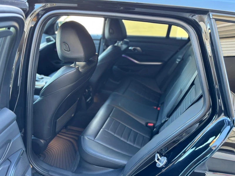 BMW 330 330e M Sport Shadow Line xDrive Plug in Hybrid, снимка 10 - Автомобили и джипове - 53353601