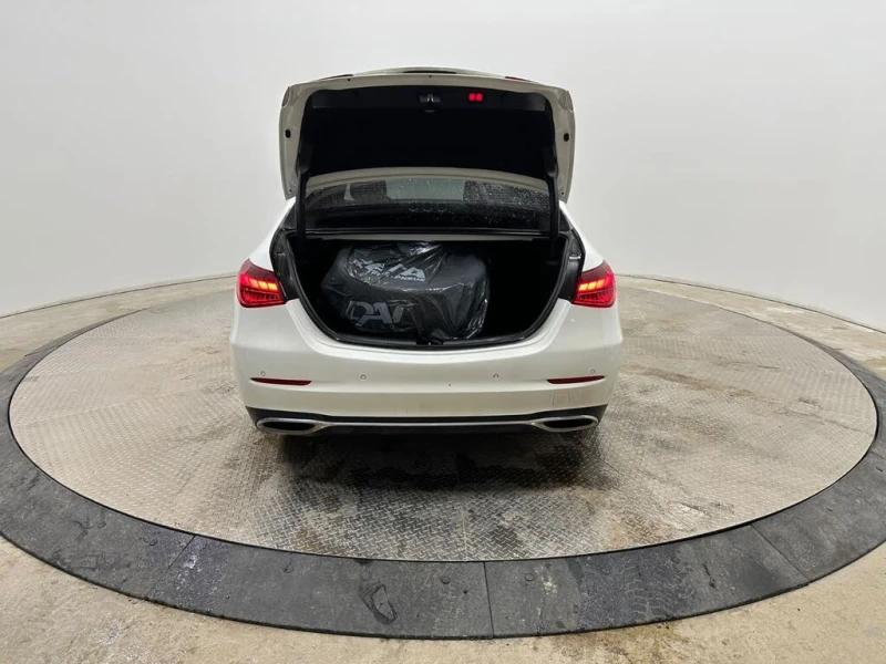 Mercedes-Benz C 300 2022* DIGITAL* PANO* HEAD-UP* KEYLESS GO* ВТОРИ ЧИ, снимка 7 - Автомобили и джипове - 53428064