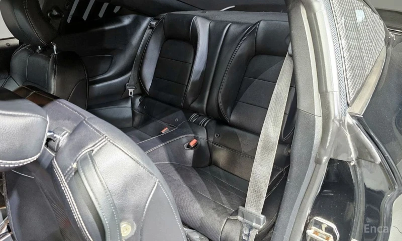 Ford Mustang, снимка 12 - Автомобили и джипове - 53456444