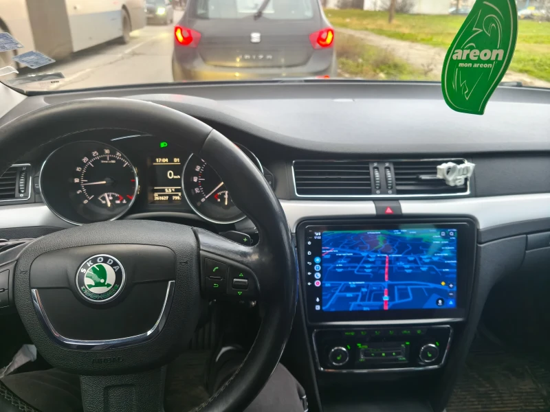 Skoda Superb 2.0 TDI, снимка 2 - Автомобили и джипове - 53487429