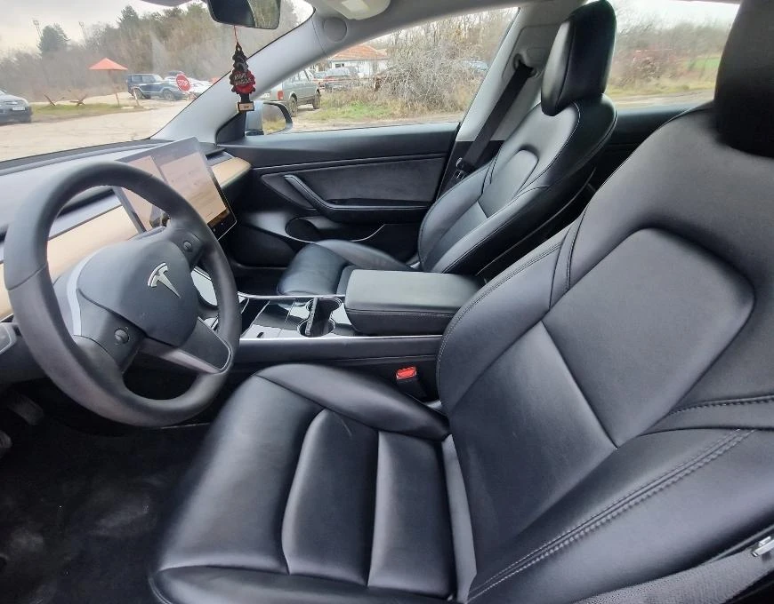 Tesla Model 3  44   | Mobile.bg   11