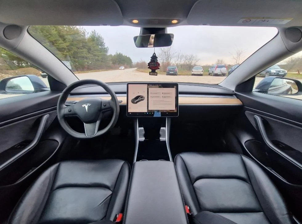 Tesla Model 3  44   | Mobile.bg   14