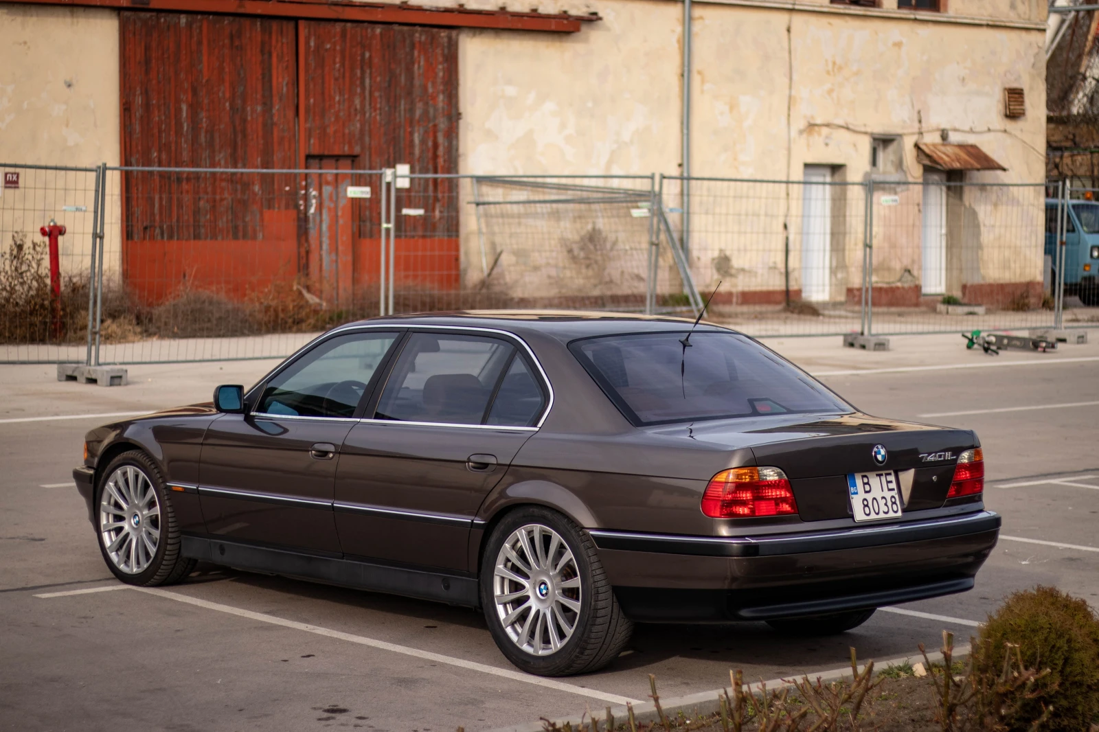 BMW 740 iL - изображение 7