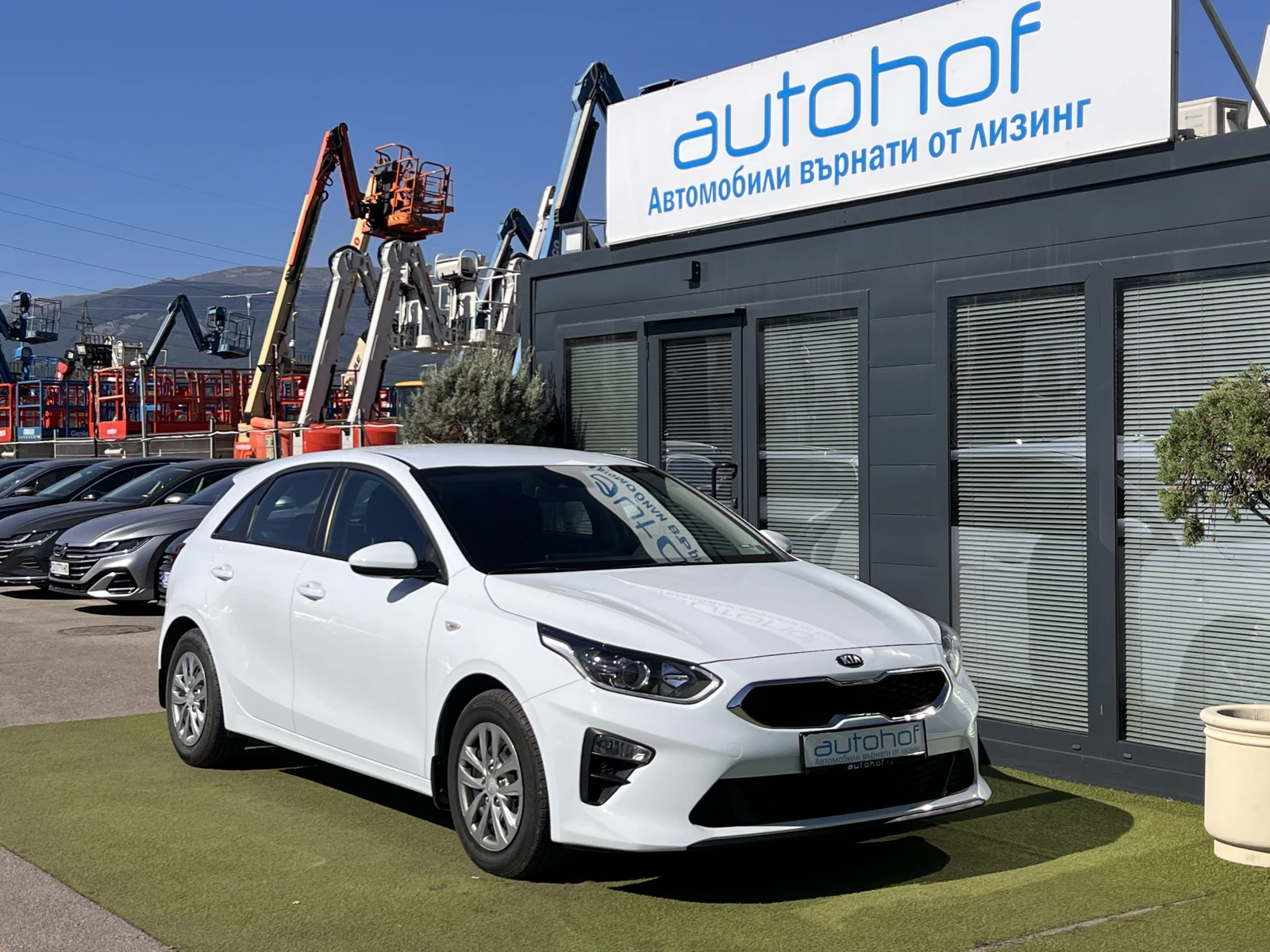 Kia Ceed LX/1.6CRDi/116k.c./6MT - изображение 6