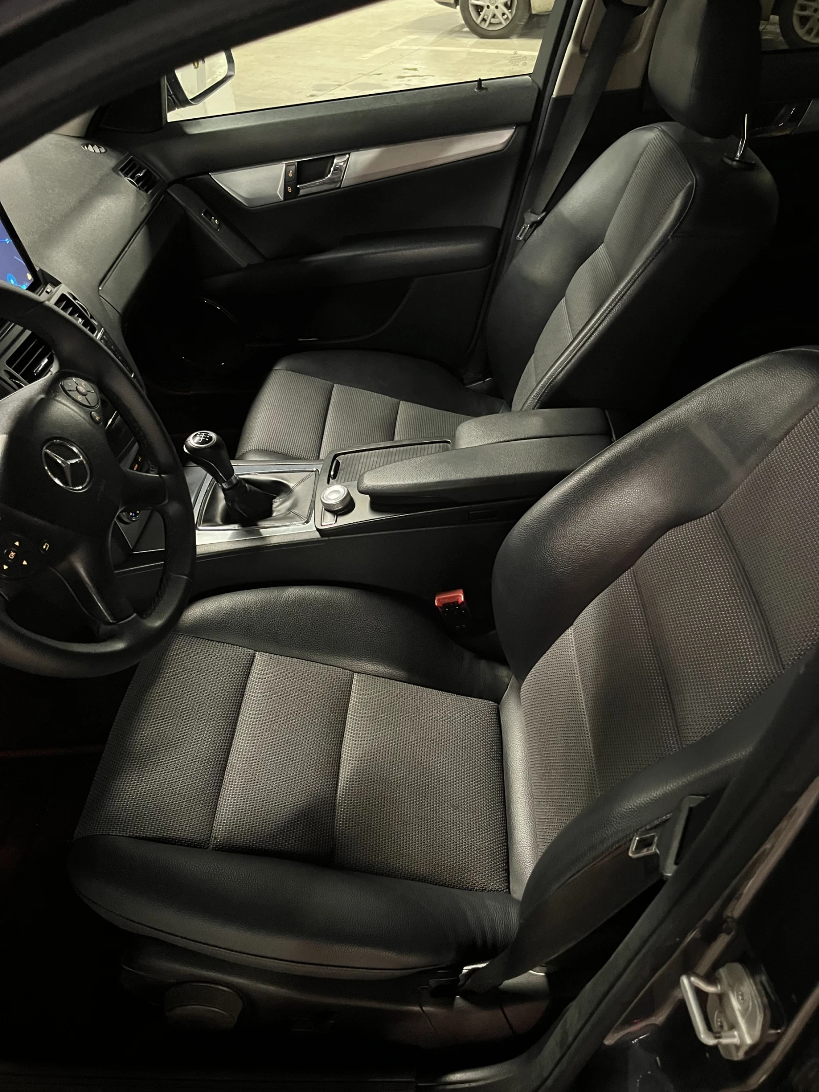 Mercedes-Benz C 220  - изображение 9