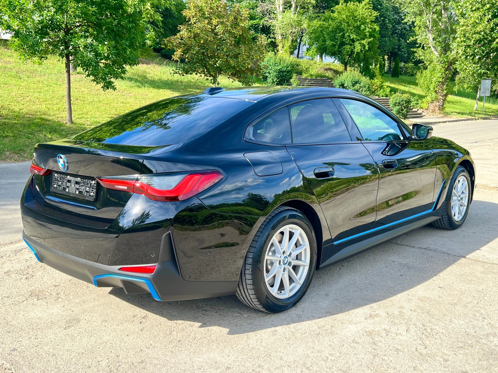 BMW i4 | Mobile.bg � ����������� 4