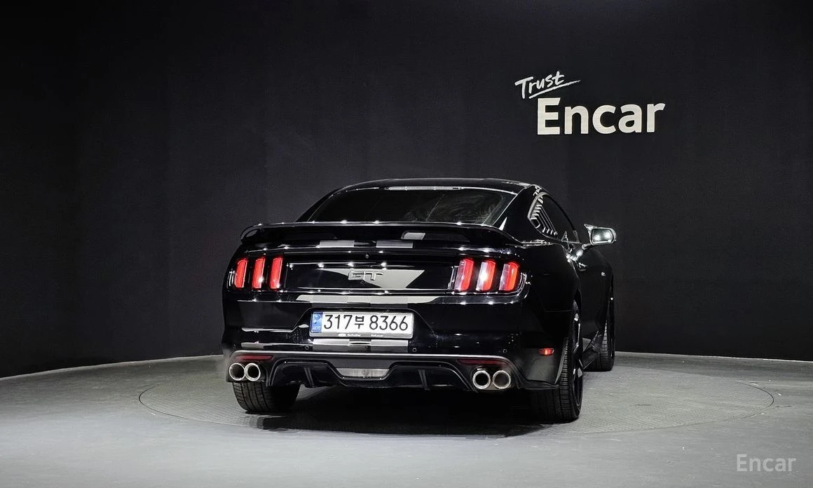 Ford Mustang  - изображение 4