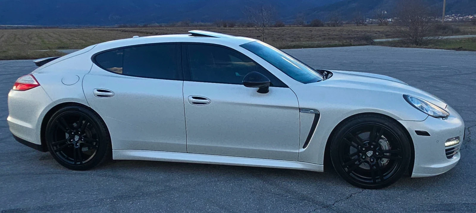 Porsche Panamera 4s, снимка 4 - Автомобили и джипове - 53753201