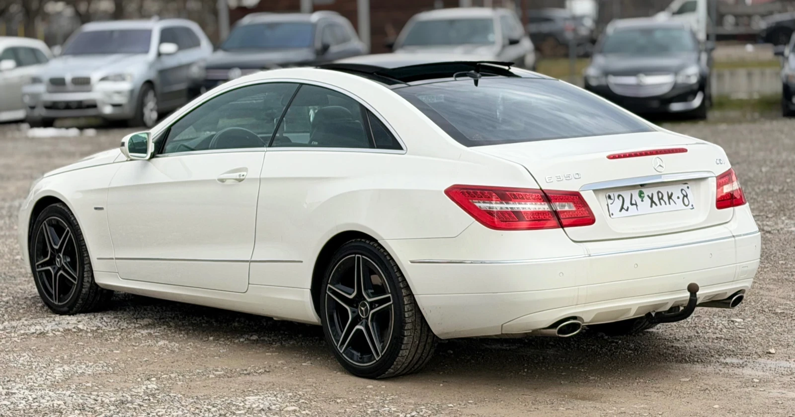 Mercedes-Benz E 350 3.5CDi 231кс * Камера* * Панорама* * Навигация* , снимка 4 - Автомобили и джипове - 53840839