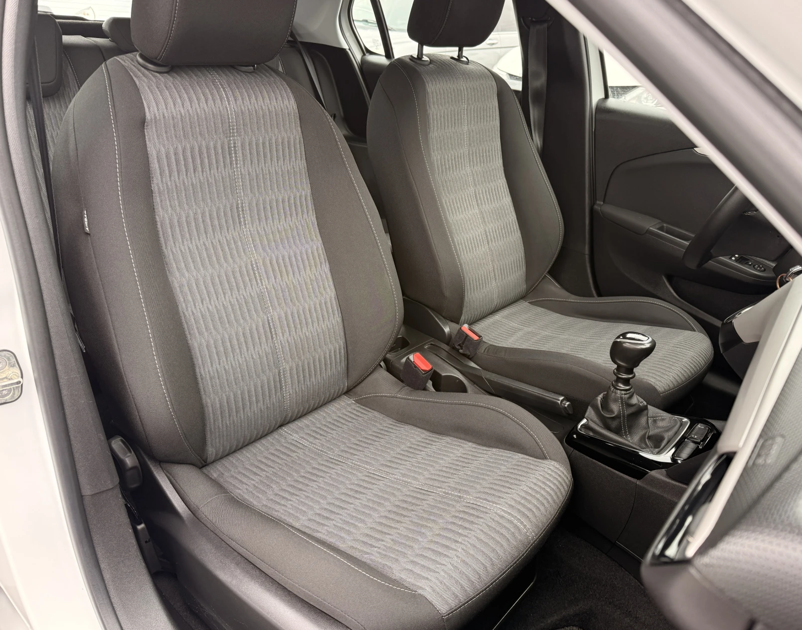 Opel Corsa 1.5D TUV;COC;GERMANY, снимка 13 - Автомобили и джипове - 53843495