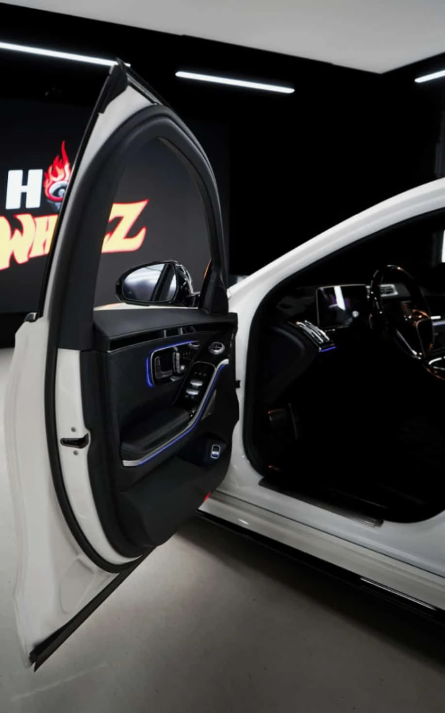 Mercedes-Benz S 580 BURMESTER/ПАНОРАМА/ДИСТРОНИК/ОБДУХВАНЕ, снимка 11 - Автомобили и джипове - 54045517