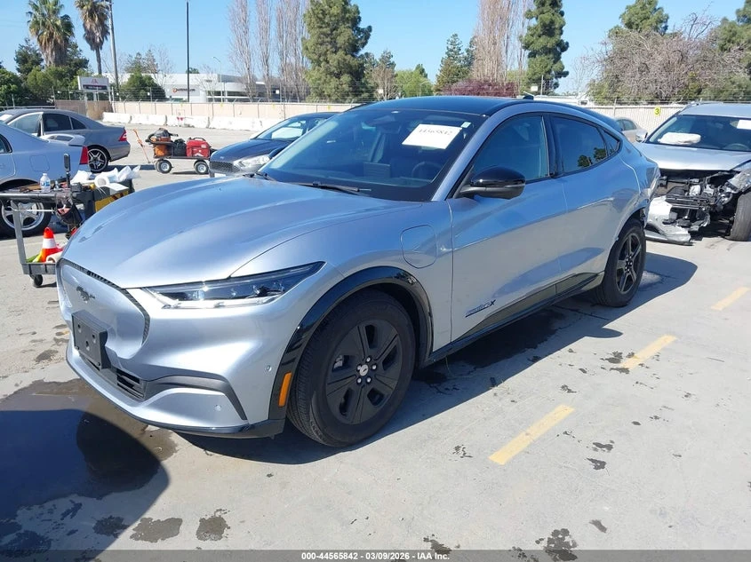 Ford Mustang Mach-E California Route 1 AWD, снимка 2 - Автомобили и джипове - 54185350