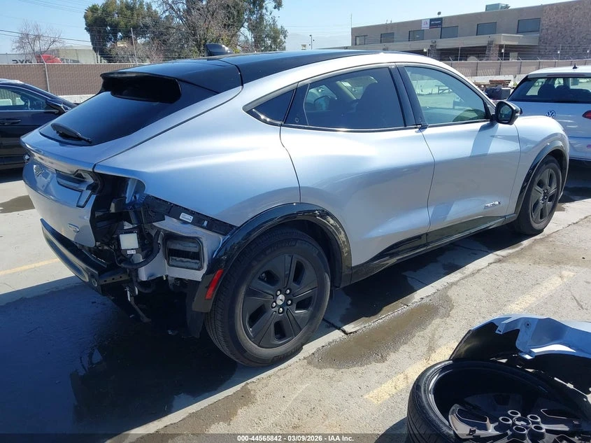 Ford Mustang Mach-E California Route 1 AWD, снимка 4 - Автомобили и джипове - 54185350