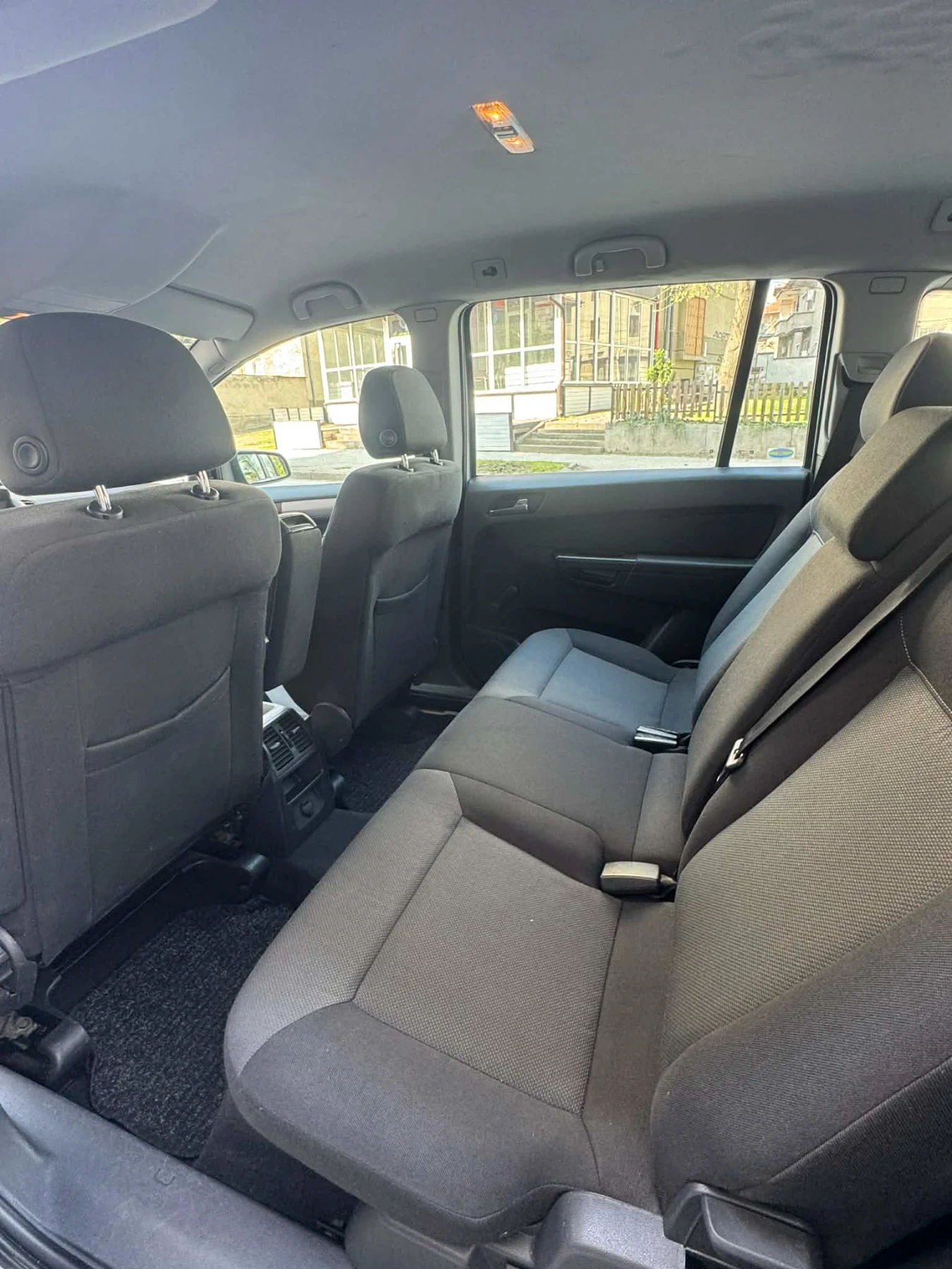 Opel Zafira, снимка 9 - Автомобили и джипове - 54234925