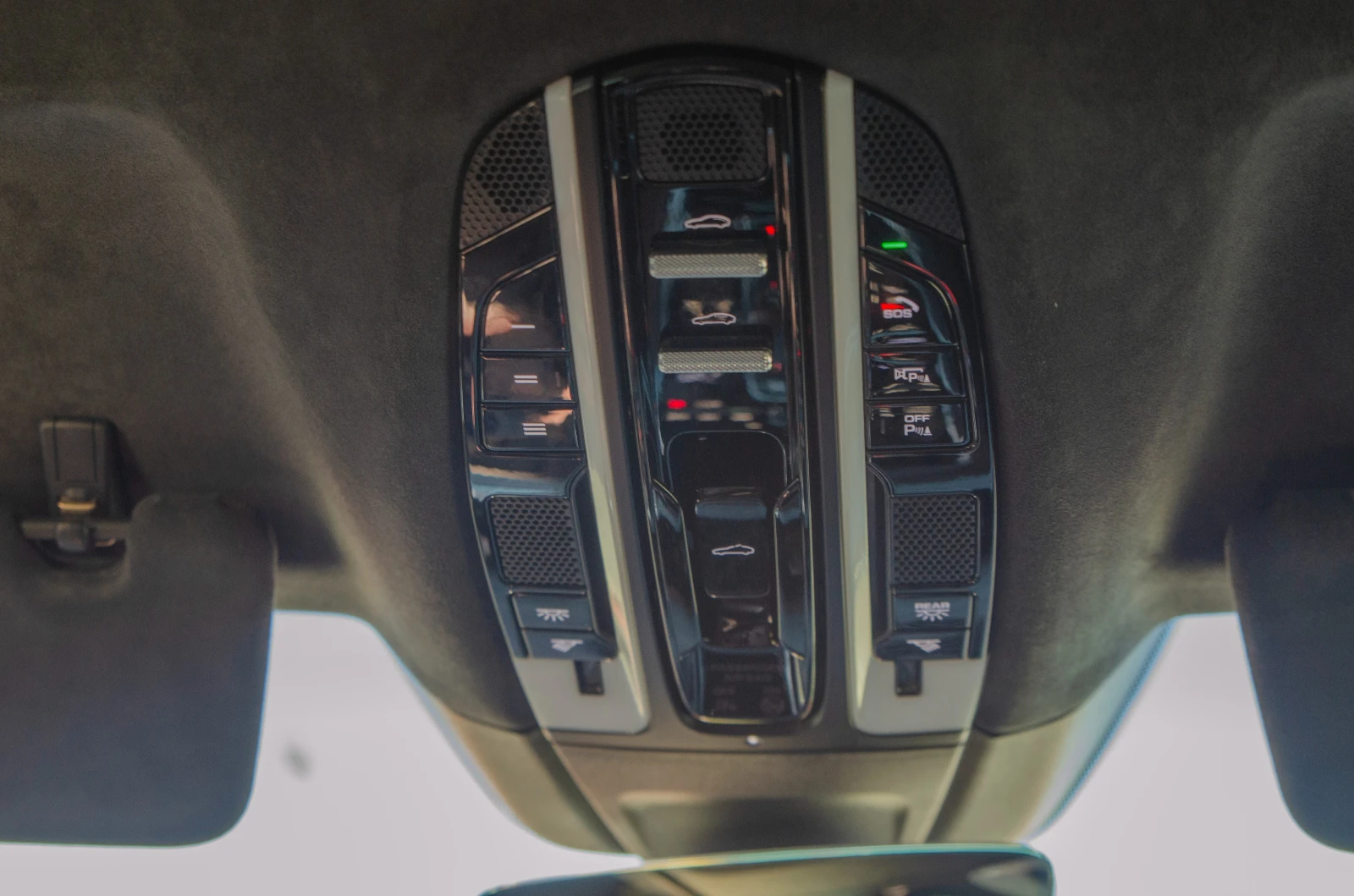 Porsche Panamera Turbo S E-Hybrid , снимка 13 - Автомобили и джипове - 54292794