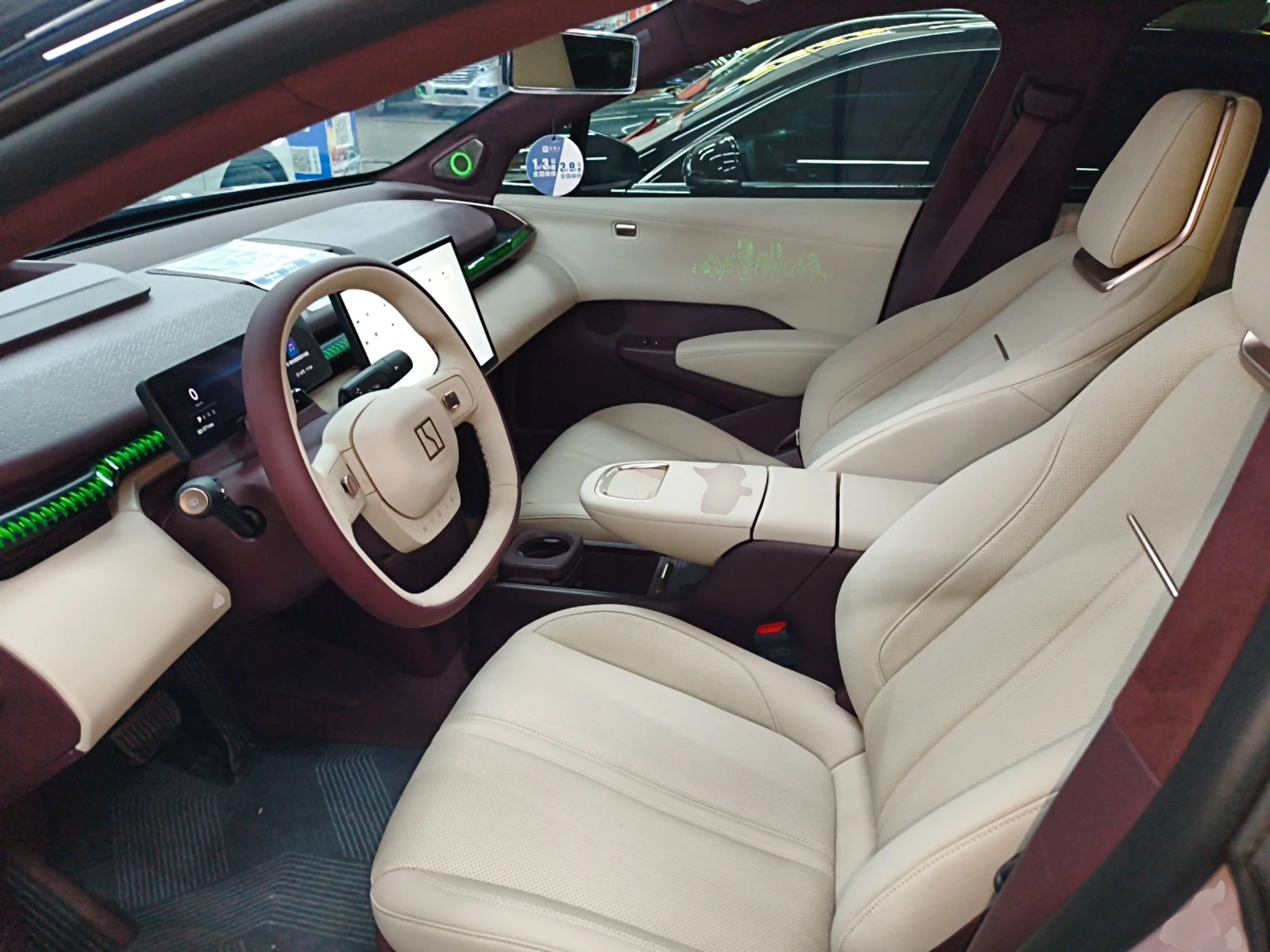 Zeekr 7X X RWD 66 kWh, снимка 11 - Автомобили и джипове - 54559782