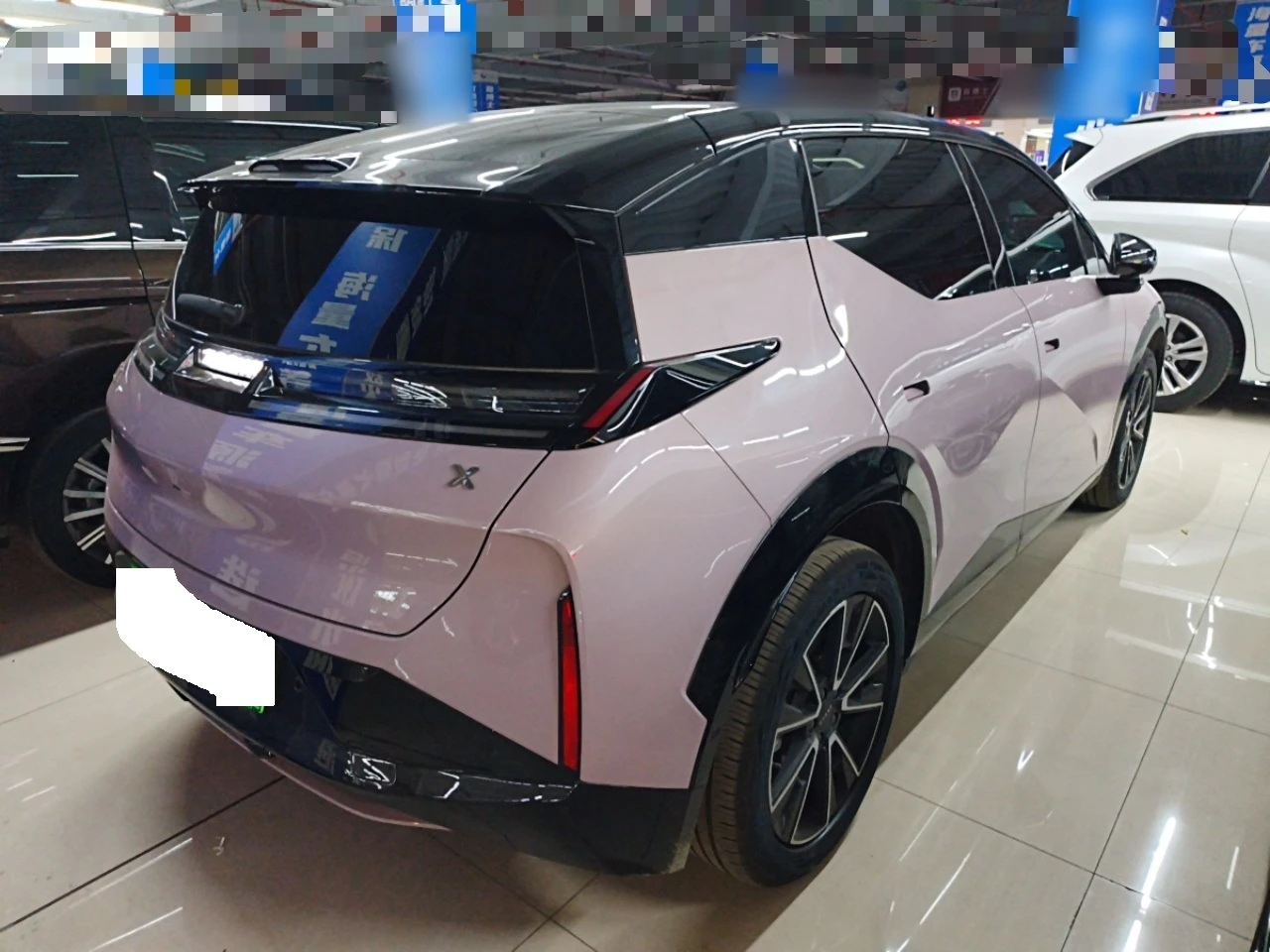 Zeekr 7X X RWD 66 kWh, снимка 5 - Автомобили и джипове - 54559782