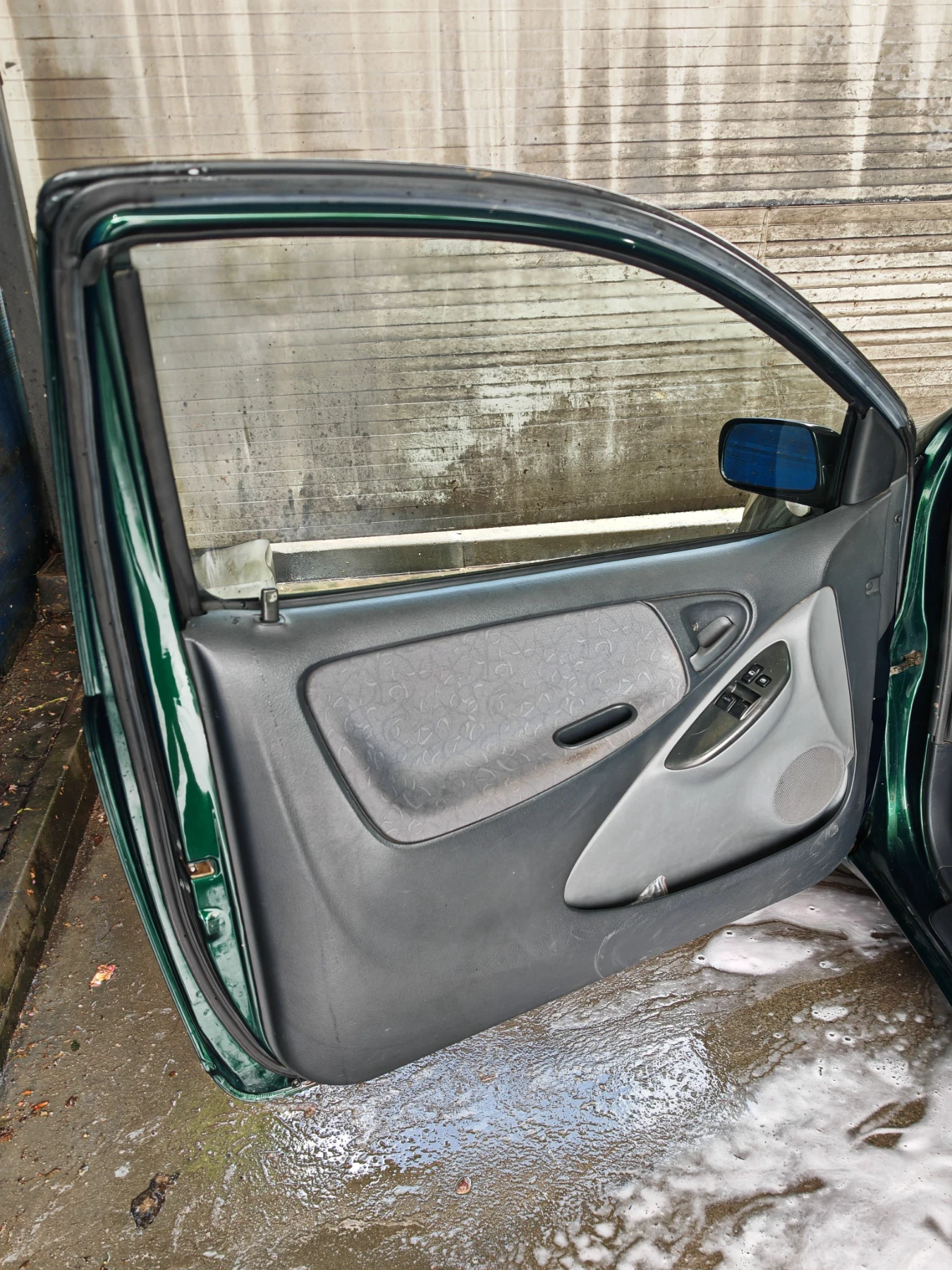 Toyota Yaris, снимка 8 - Автомобили и джипове - 54847197