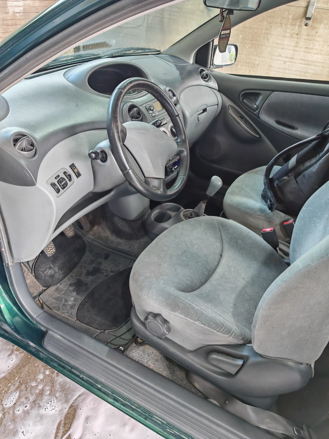 Toyota Yaris, снимка 13 - Автомобили и джипове - 54847197