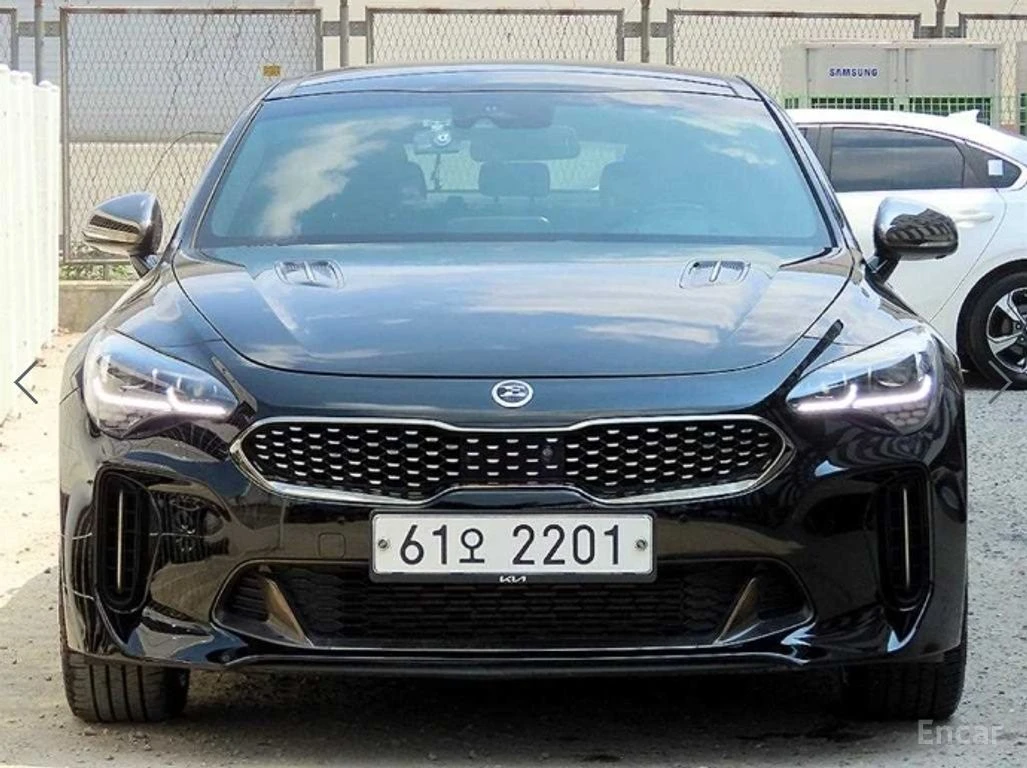 Kia Stinger 2.0* TURBO* AWD* PRATINUM* ХЕДЪП* ОБДУХВАНЕ* КАМЕР, снимка 3 - Автомобили и джипове - 55028820