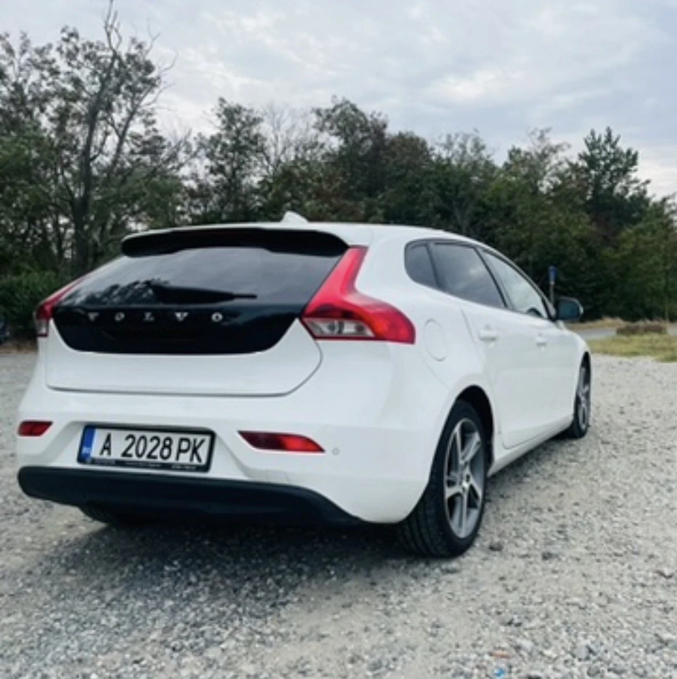 Volvo V40, снимка 5 - Автомобили и джипове - 55053092