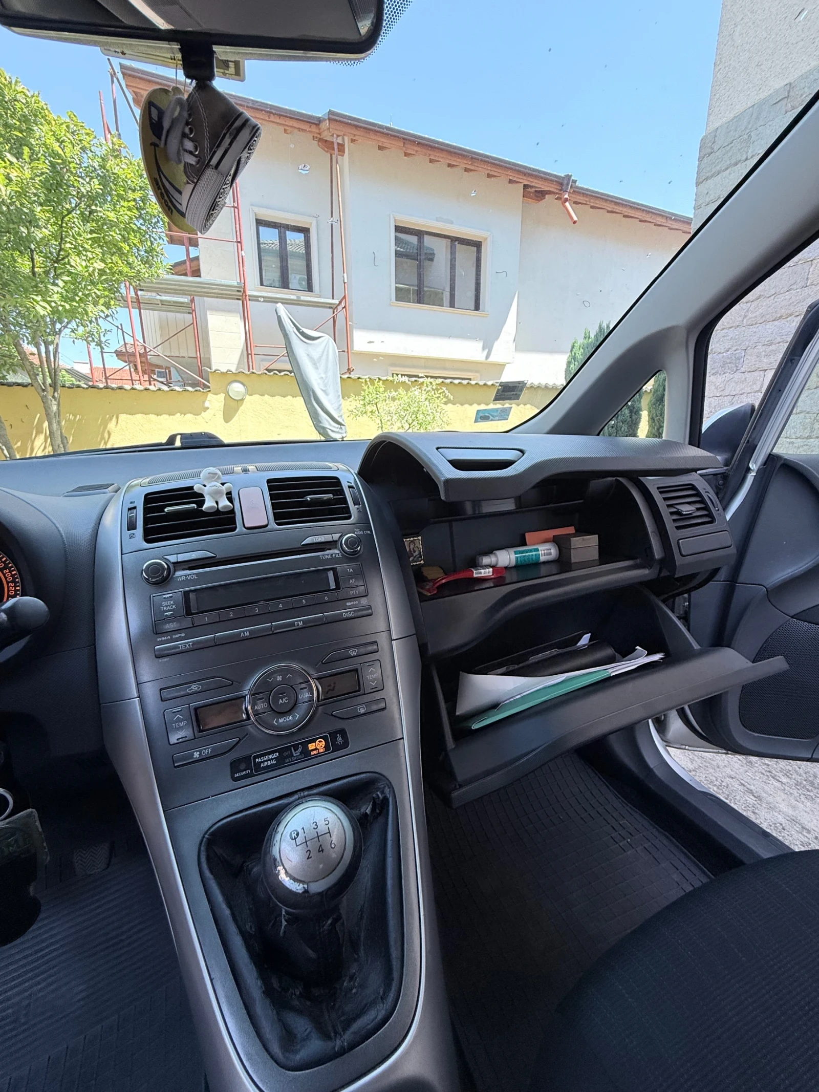 Toyota Auris | Mobile.bg � ����������� 10
