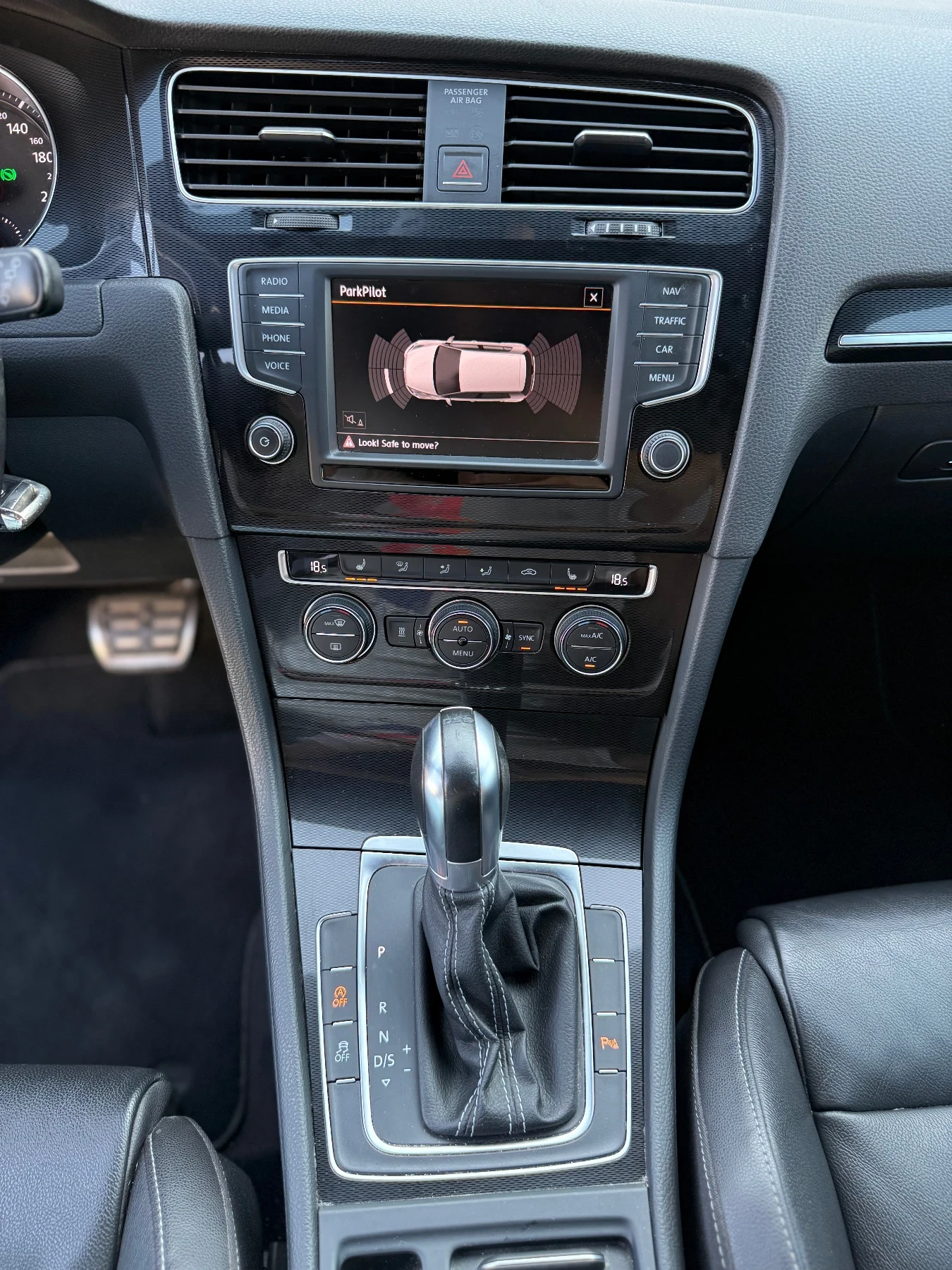 VW Golf GTD DSG 184к.с., снимка 13 - Автомобили и джипове - 55584694