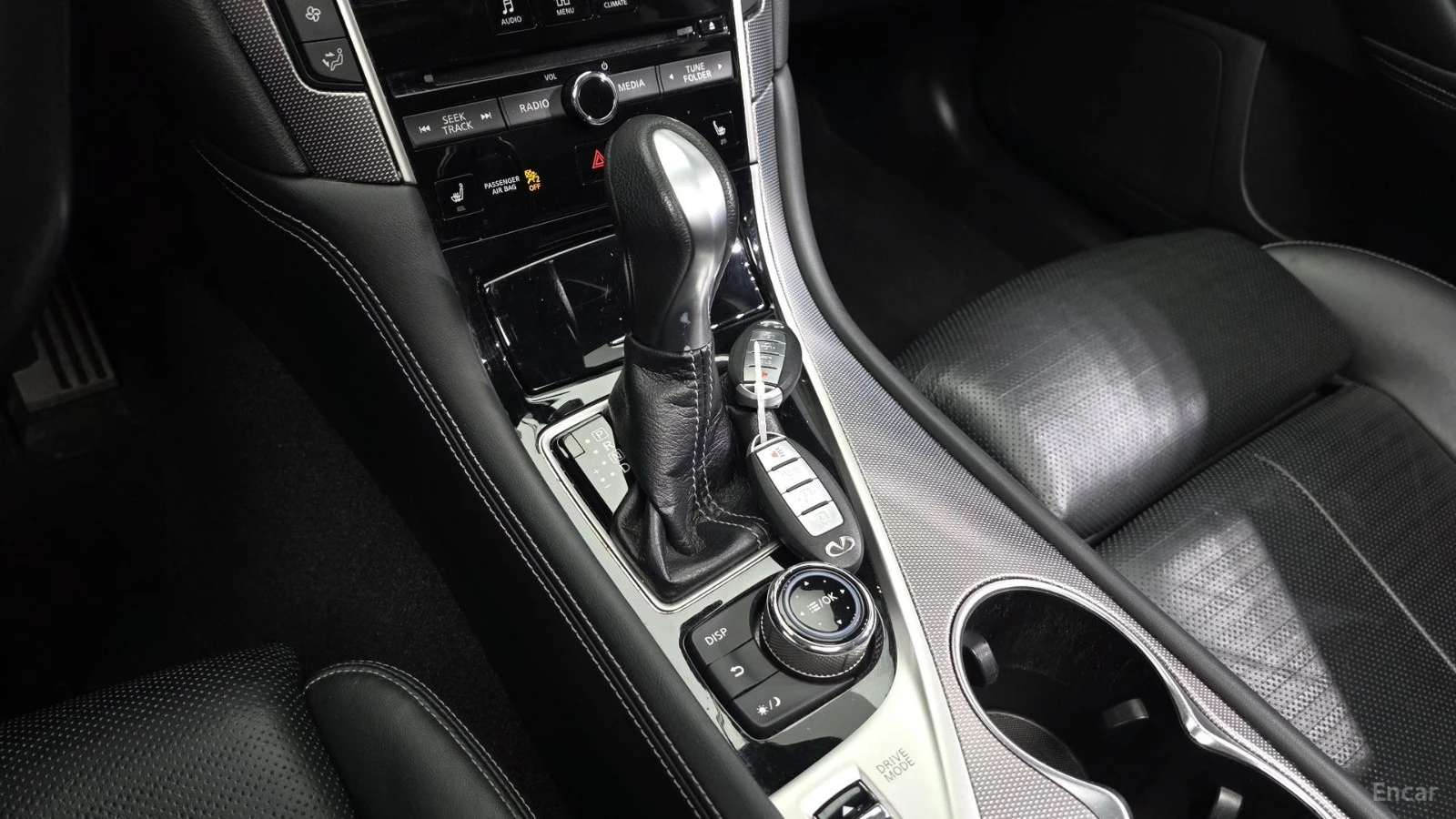 Infiniti Q50 3.5* HYBRID* КОЖА* ПОДГРЕВ* КАМЕРА* ШИБИДАХ* , снимка 9 - Автомобили и джипове - 55644823