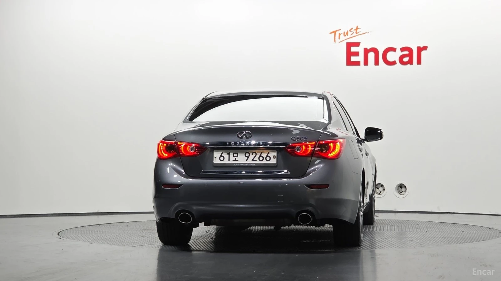 Infiniti Q50 3.5* HYBRID* КОЖА* ПОДГРЕВ* КАМЕРА* ШИБИДАХ* , снимка 4 - Автомобили и джипове - 55644823
