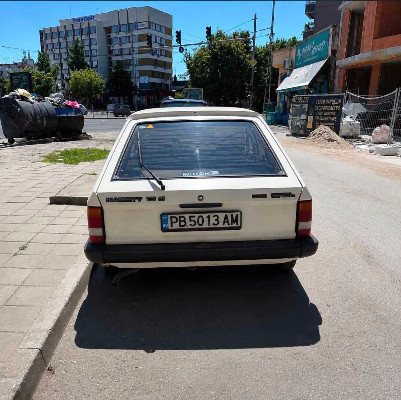 Opel Kadett LUXU S, снимка 2 - Автомобили и джипове - 55717832