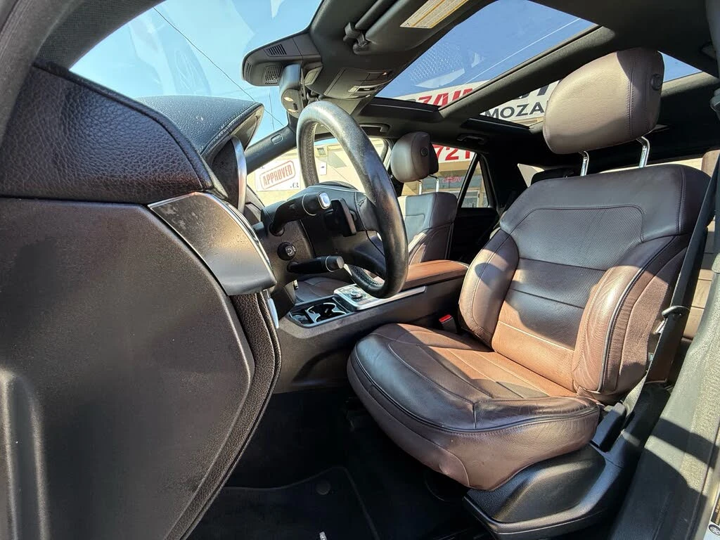 Mercedes-Benz ML 550 4MATIC AMG * КРАЙНА ЦЕНА* FULL MAX, снимка 7 - Автомобили и джипове - 56017369