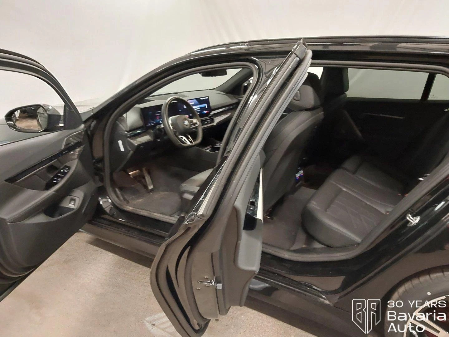 BMW 540 d xDrive Touring Steptronic, снимка 5 - Автомобили и джипове - 56235500