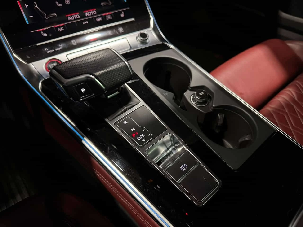 Audi S7 * SPORT | BLACK OPTICS | LEATHER PKG | RED INT! * , снимка 17 - Автомобили и джипове - 56277542
