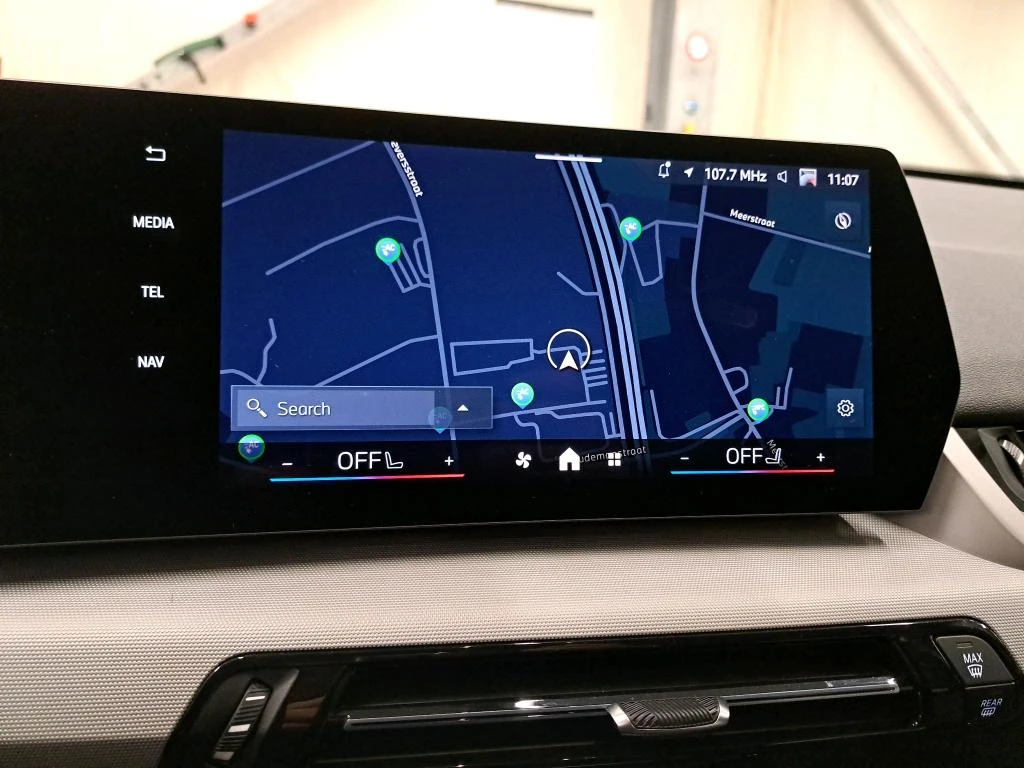 BMW iX2 xDrive30 LED Navi-Pro KeylessGo , снимка 6 - Автомобили и джипове - 56323229