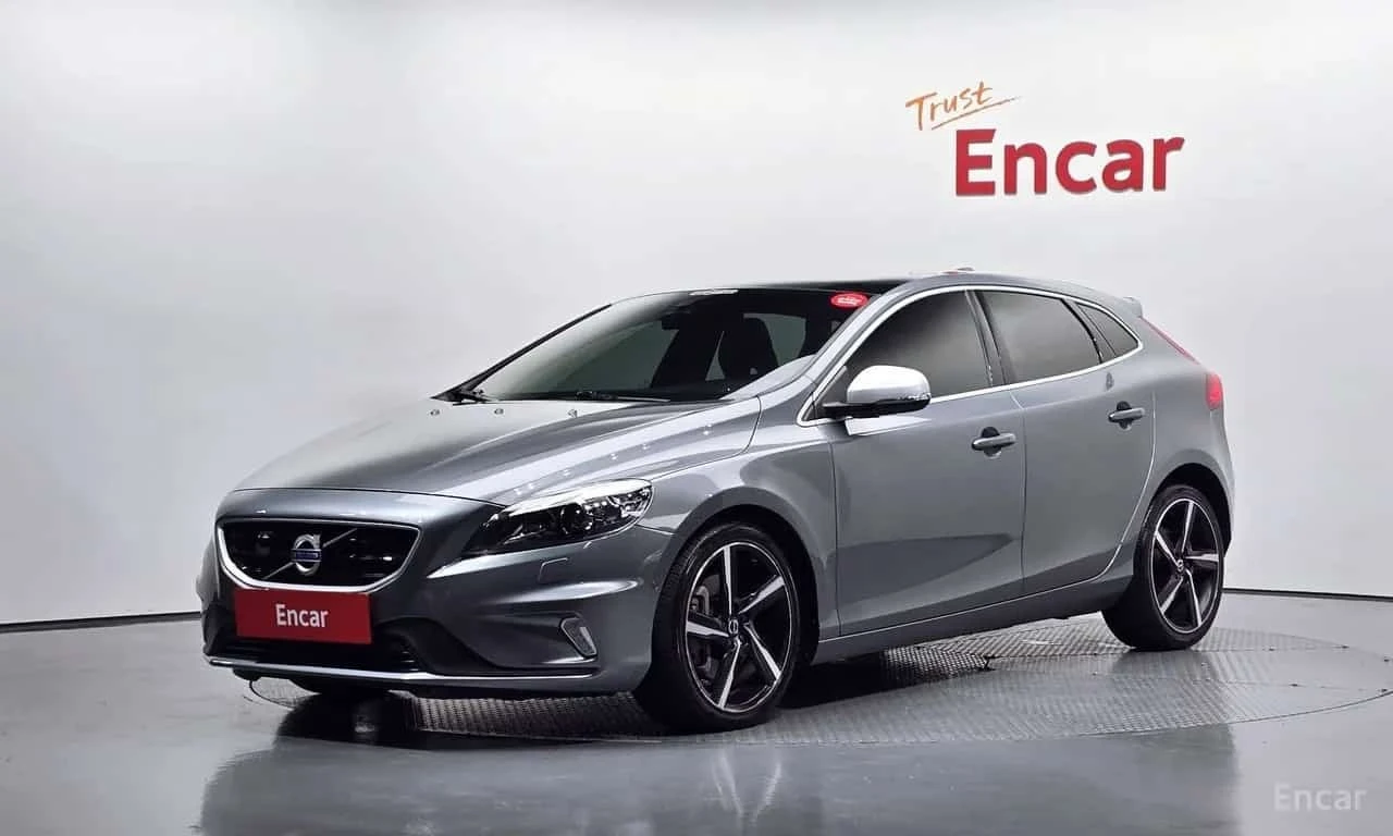 Volvo V40 * D4 * ФИНАНСИРАНЕ