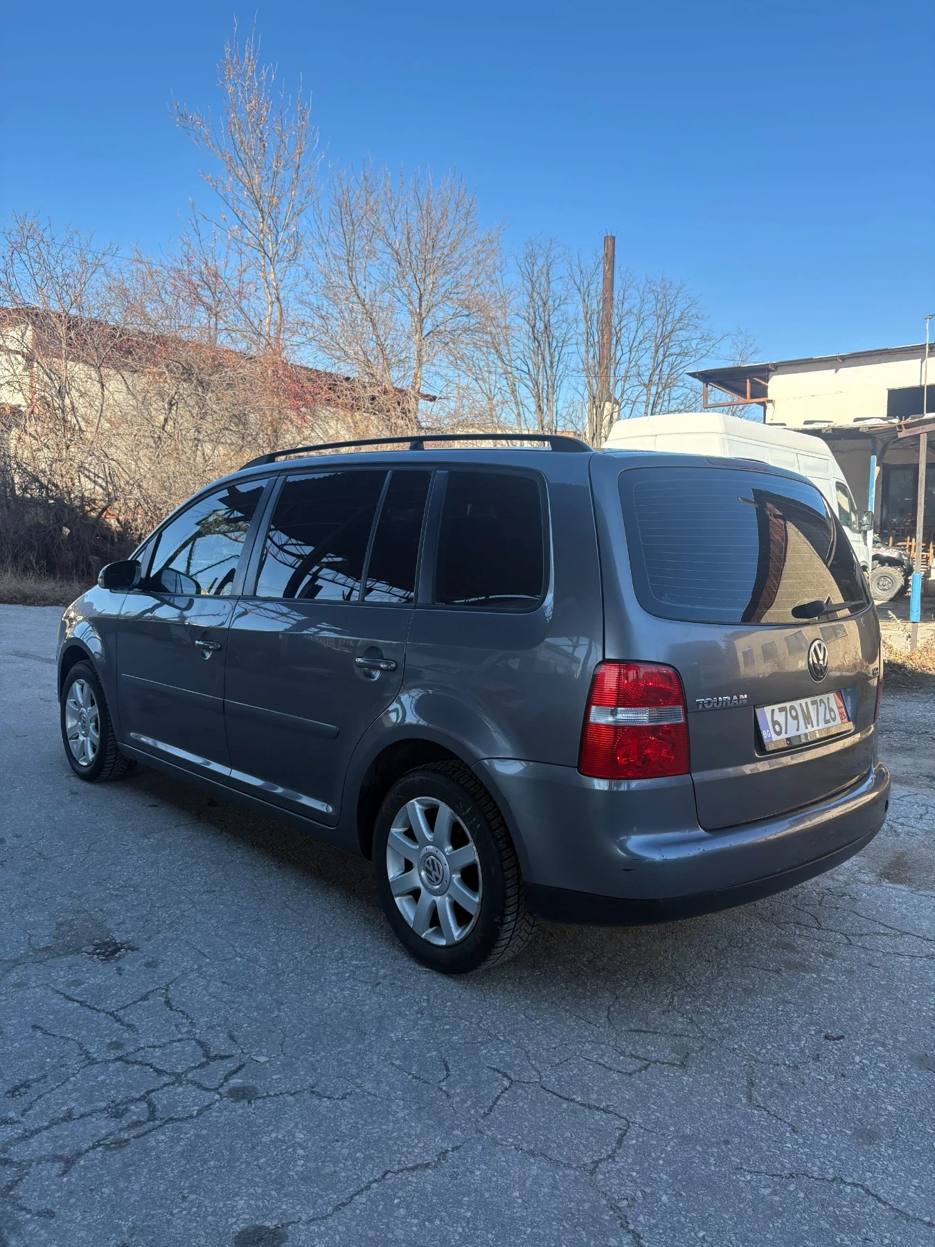 VW Touran 1.9 tdi, снимка 3 - Автомобили и джипове - 56631896