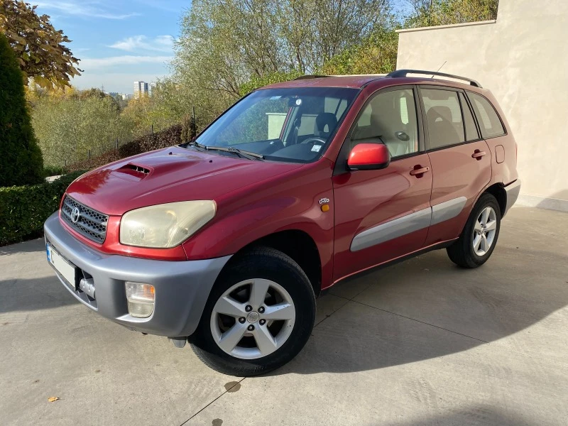 Toyota Rav4 2.0 D4D Реални километри, снимка 3 - Автомобили и джипове - 46913005