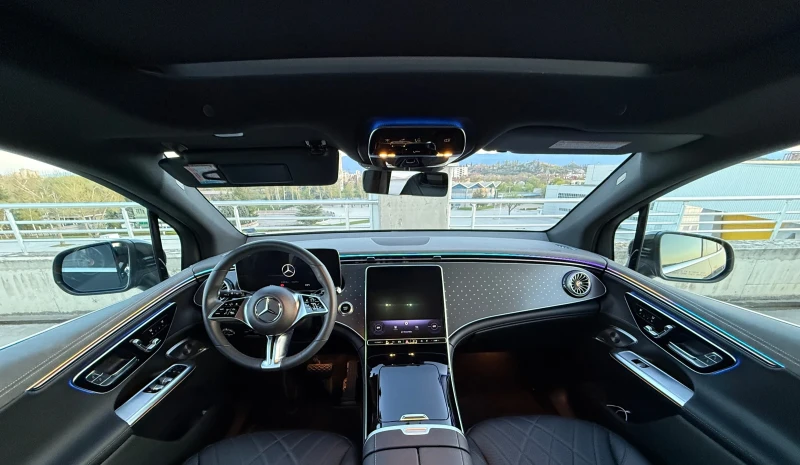 Mercedes-Benz EQE 350+ , AMG, снимка 9 - Автомобили и джипове - 52590721