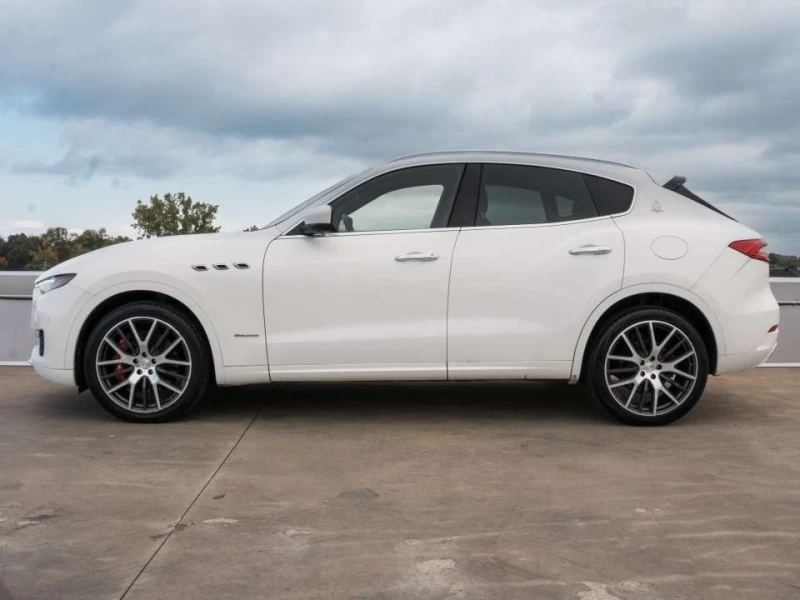 Maserati Levante * Luxury * CARFAX * ЦЕНА ДО БГ, снимка 3 - Автомобили и джипове - 53236984