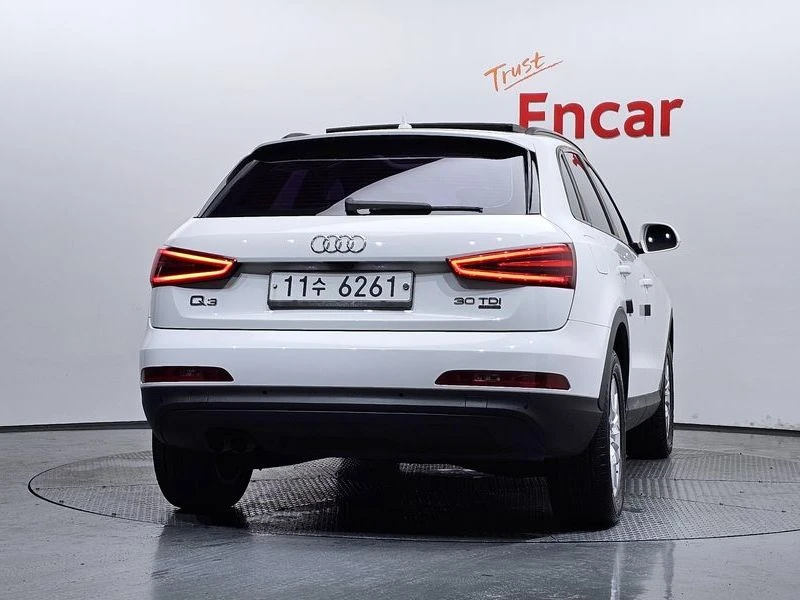 Audi Q3 * TDI* QUATTRO* ЦЕНАДОБГ!, снимка 4 - Автомобили и джипове - 55643243