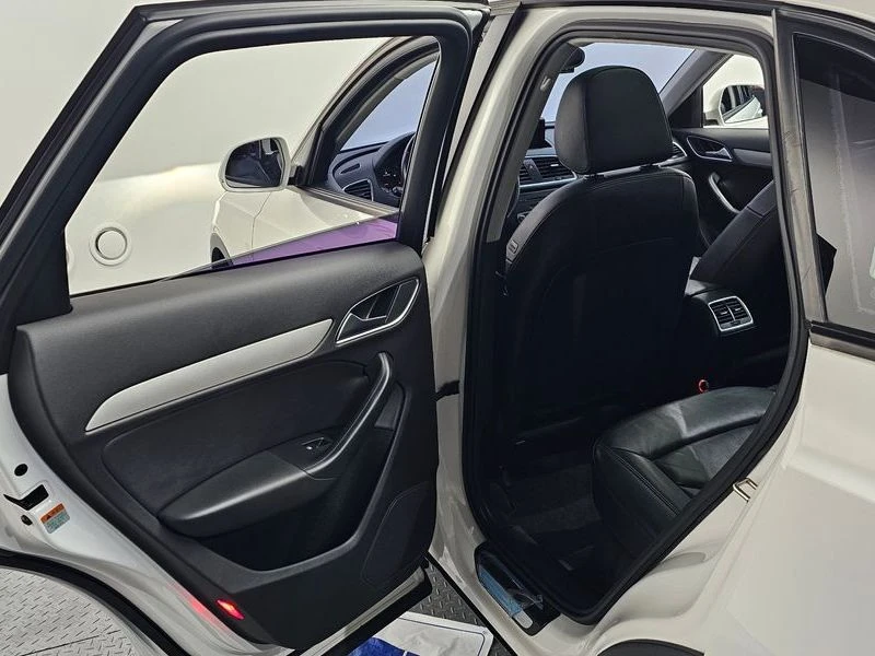 Audi Q3 * TDI* QUATTRO* ЦЕНАДОБГ!, снимка 12 - Автомобили и джипове - 55643243
