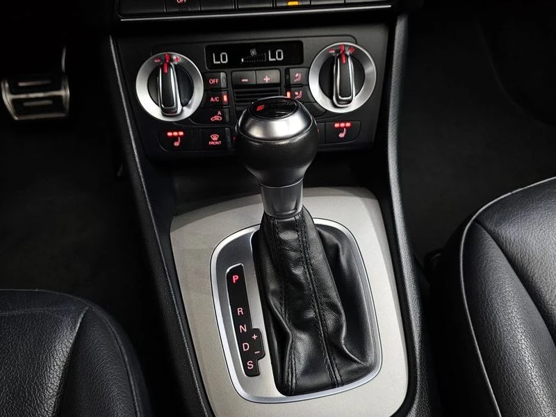 Audi Q3 * TDI* QUATTRO* ЦЕНАДОБГ!, снимка 9 - Автомобили и джипове - 55643243