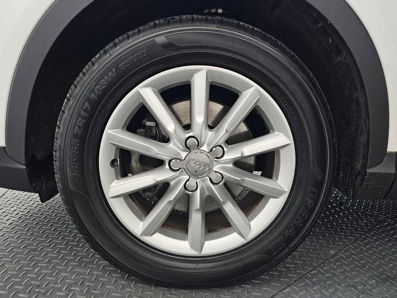 Audi Q3 * TDI* QUATTRO* ЦЕНАДОБГ!, снимка 5 - Автомобили и джипове - 55643243