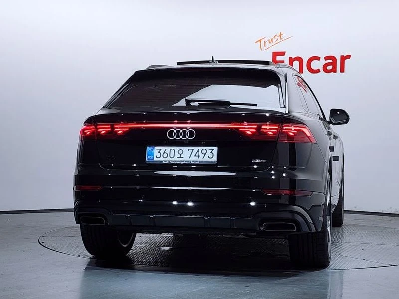 Audi Q8 3.0 DCB Automatic, снимка 4 - Автомобили и джипове - 55800238
