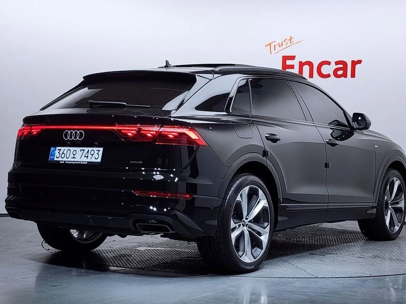 Audi Q8 3.0 DCB Automatic, снимка 2 - Автомобили и джипове - 55800238