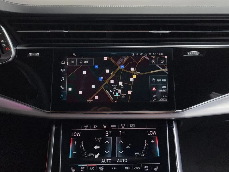 Audi Q8 3.0 DCB Automatic, снимка 12 - Автомобили и джипове - 55800238