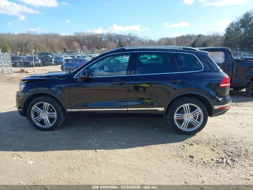 VW Touareg 3.6L V-6 DI, DOHC, VVT, 280HP All Wheel Drive - изображение 6