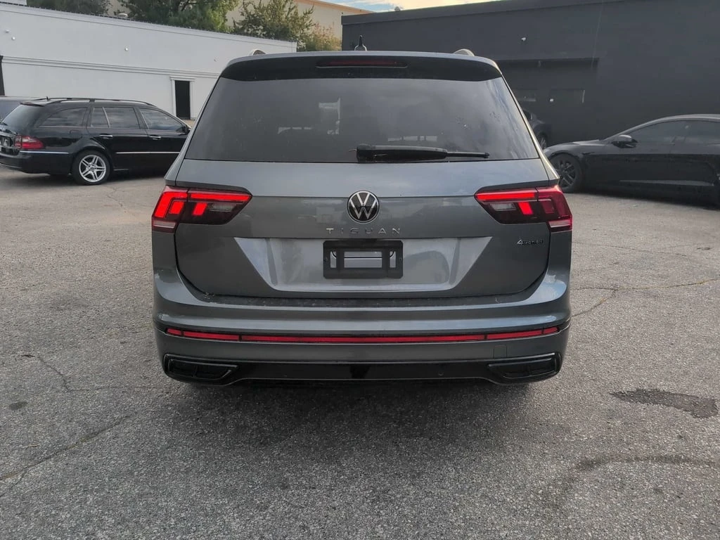 VW Tiguan * Comfortline R Line Black Edition * CARFAX * БЕЗ  - изображение 4